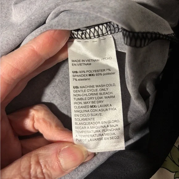 Chico's Flare Long Sleeve Black Floral Pattern Maxi Dress - Picture 12 of 14